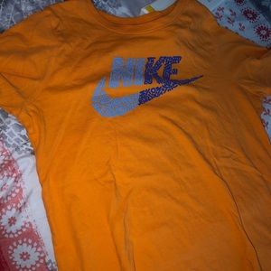 Nike tee